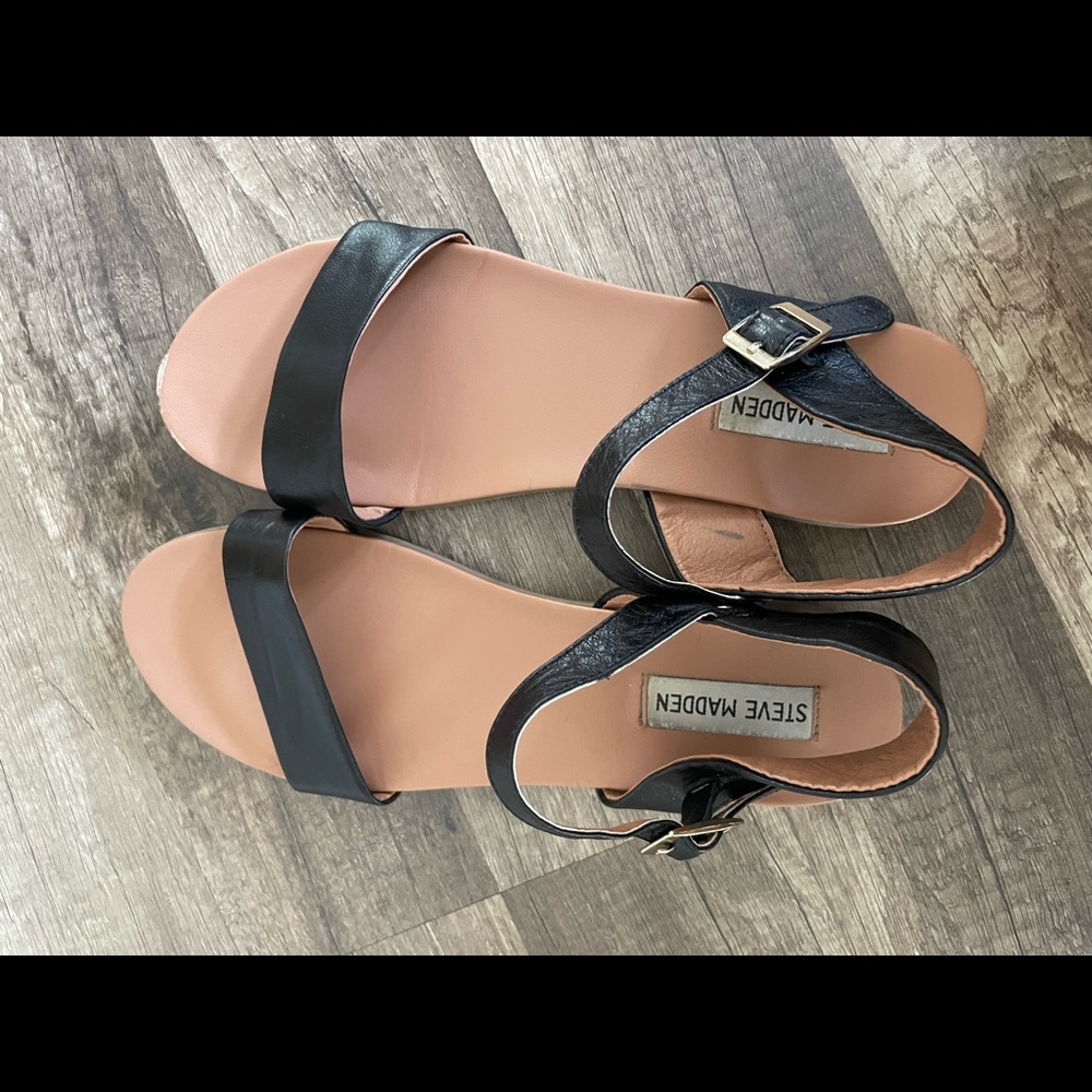 Steve madden black treated leather sandals size 8.5 - Picture 9 of 9